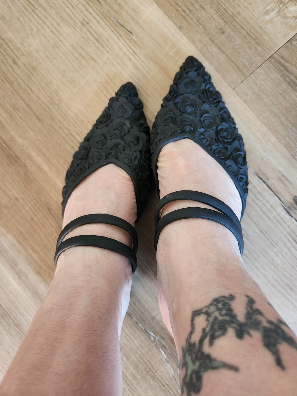 Wacationn Brand, Black Floral Pointed-Toe light weight Shoes, 40